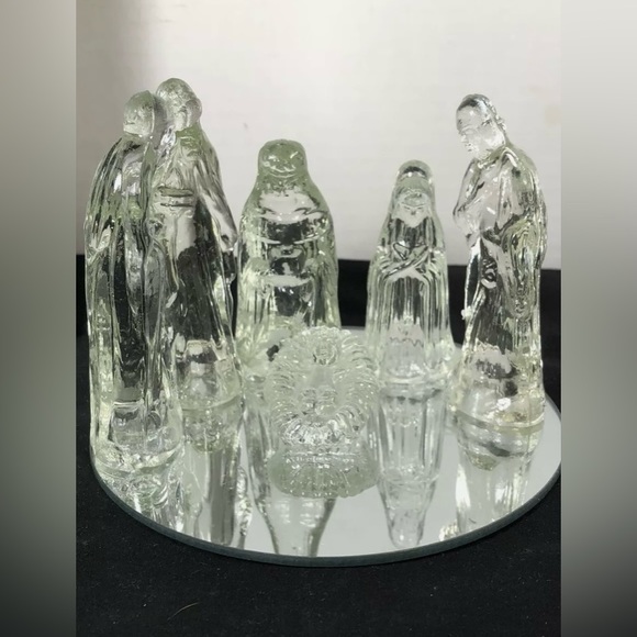Glass nativity - Picture 2 of 5